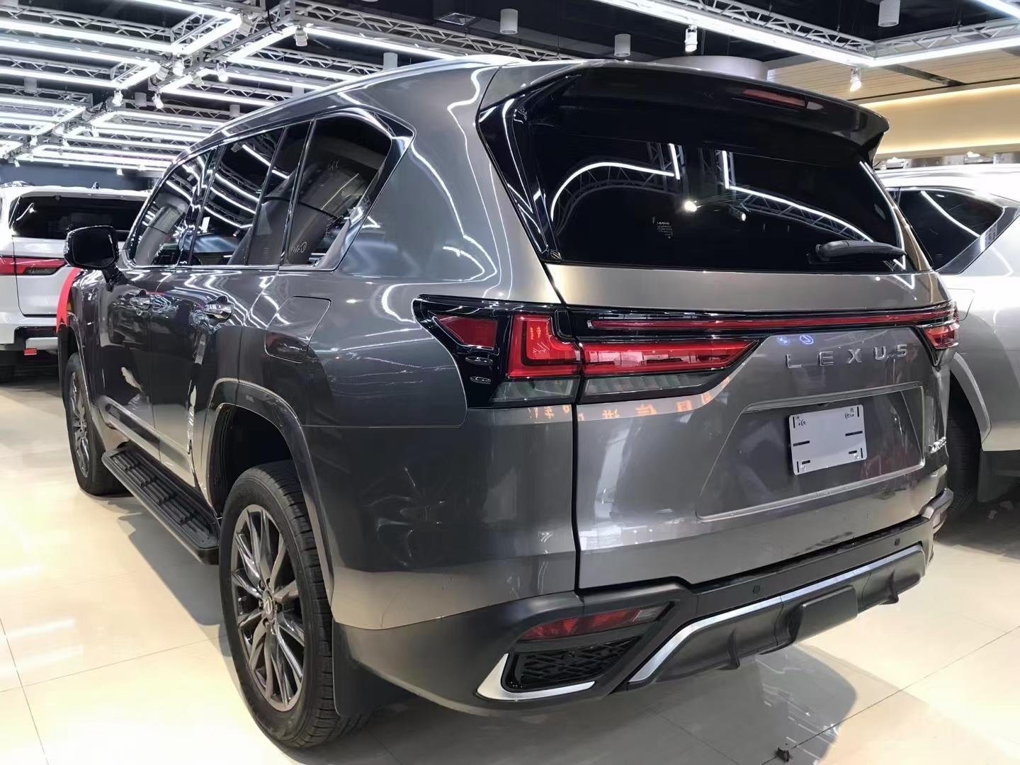 雷克萨斯LX美规版到店实拍