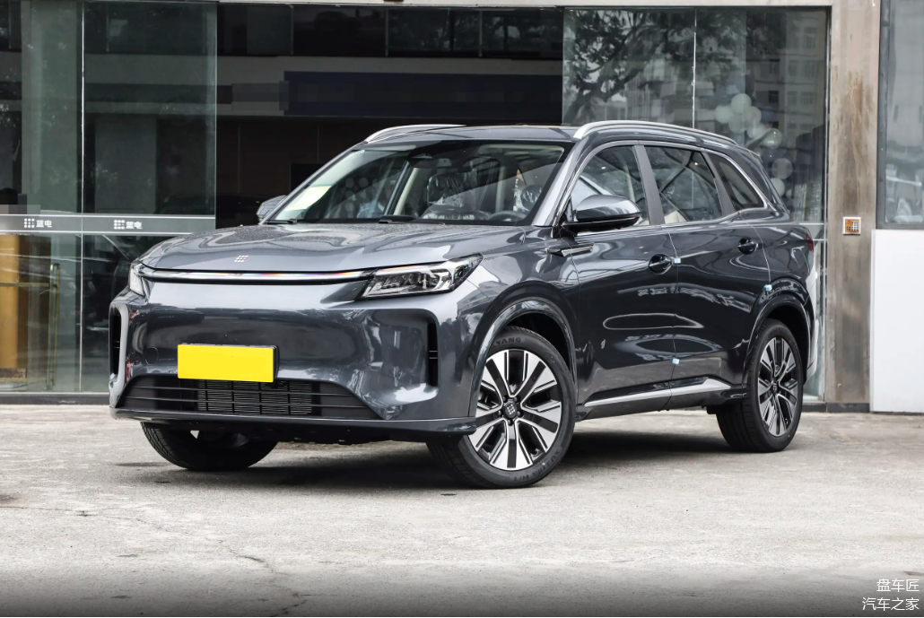 成都蓝电E5 PLUS最高降0.40万 最低仅售9.98万