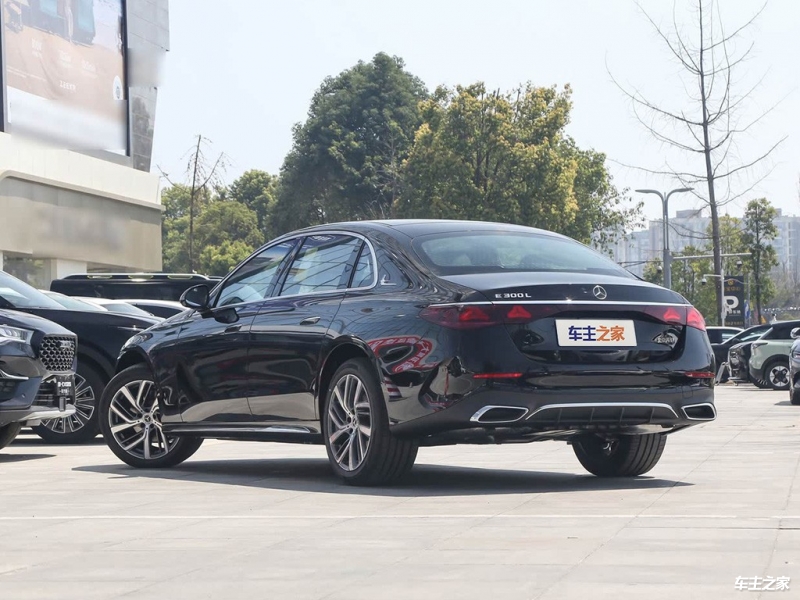 温江奔驰E级最高降16.90万 仅27.28万可入手
