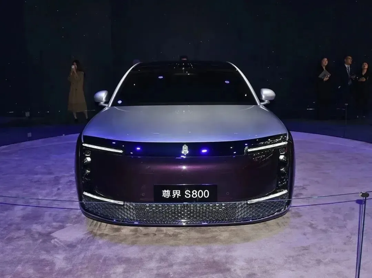 官方下场回应,尊界S800起火?